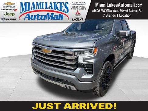 Used 2024 Chevrolet Silverado 1500 High Country w/ Technology Package image 1