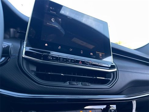 New 2026 Jeep Compass Limited image 15