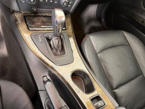 Used 2007 BMW 328i Convertible RWD image 26