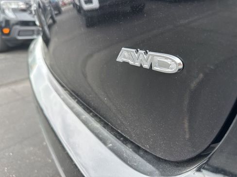 New 2026 Chrysler Pacifica Select image 9