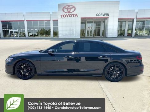 Used 2023 Audi S8 AWD/4WD image 2