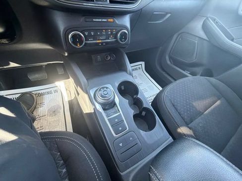 Certified 2025 Ford Escape Active AWD/4WD image 34