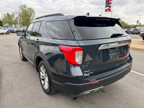 Used 2023 Ford Explorer XLT w/ Equipment Group 202A AWD/4WD image 6