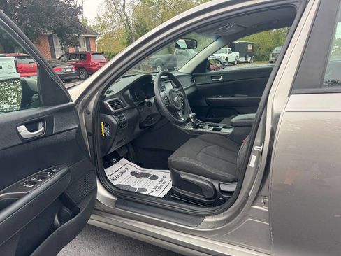Used 2016 Kia Optima LX image 8