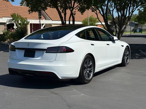 Used 2022 Tesla Model S Standard Range image 5