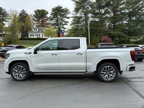 Used 2023 GMC Sierra 1500 Denali w/ Denali Reserve Package AWD/4WD image 10
