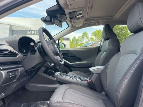 Used 2024 Subaru Crosstrek 2.0i Premium image 9