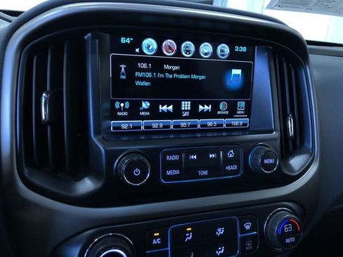 Used 2018 Chevrolet Colorado Z71 AWD/4WD image 22