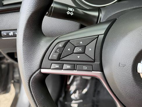 Used 2019 Nissan Rogue S FWD image 36