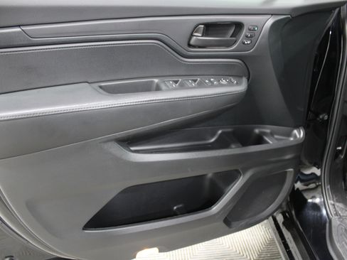 Used 2023 Honda Odyssey Sport image 6