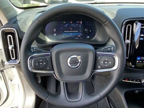 New 2025 Volvo XC40 B5 Core w/ Protection Package Premier image 21