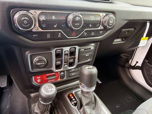 New 2026 Jeep Wrangler Unlimited Sport AWD/4WD image 12