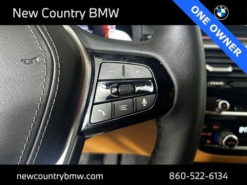 Used 2023 BMW 540i xDrive w/ Premium Package image 17