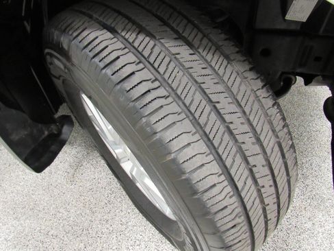 Used 2019 Nissan Frontier SV w/ Value Truck Package image 30