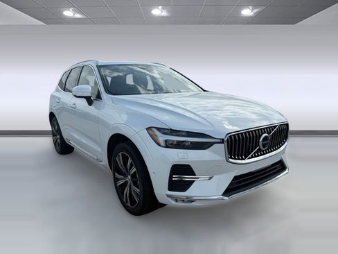 Used 2023 Volvo XC60 B5 Plus w/ Protection Package Premier image 7