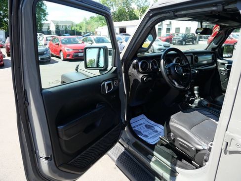 Used 2020 Jeep Wrangler Unlimited Sport S AWD/4WD image 16