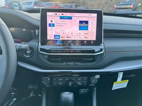 New 2026 Jeep Compass Trailhawk image 12