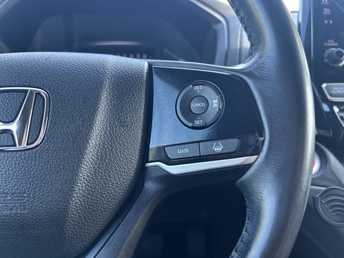 Used 2018 Honda Odyssey EX-L image 19