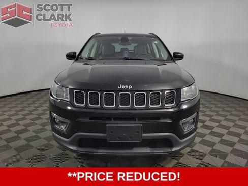Used 2018 Jeep Compass Latitude w/ Popular Equipment Group AWD/4WD image 2