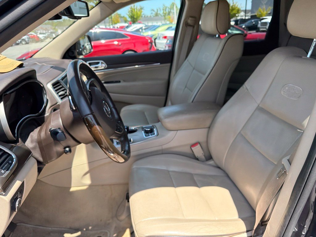 Used 2015 Jeep Grand Cherokee Overland AWD/4WD image 2