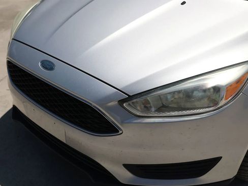 Used 2016 Ford Focus SE FWD image 28