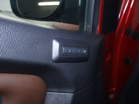 Used 2018 Nissan Titan Platinum Reserve image 13