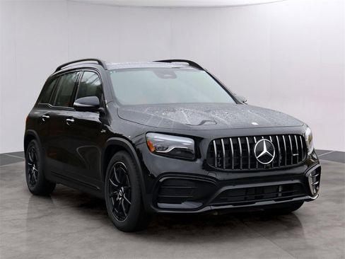 New 2026 Mercedes-Benz GLB 35 AMG 4MATIC image 3