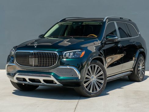 Used 2023 Mercedes-Benz Maybach GLS 600 4MATIC image 3