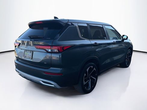 Used 2024 Mitsubishi Outlander SE AWD/4WD image 9