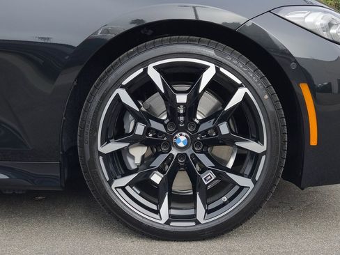 New 2026 BMW 330i Sedan w/ M Sport Package image 9