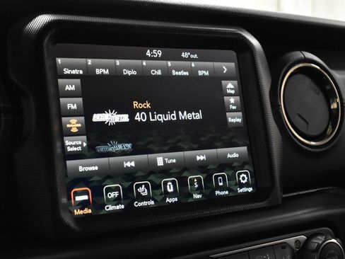 Used 2021 Jeep Wrangler Unlimited Sahara image 13