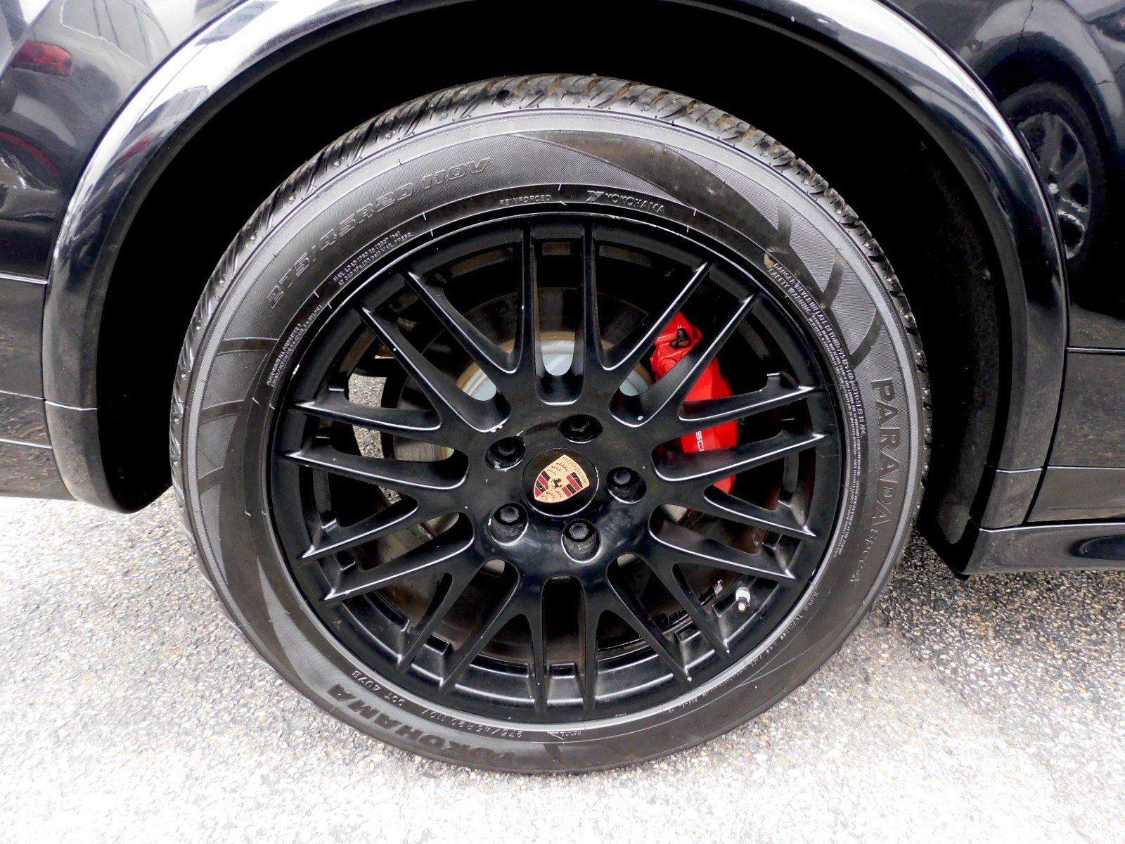 Used 2016 Porsche Cayenne GTS AWD/4WD image 28