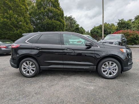 Used 2022 Ford Edge Titanium image 8