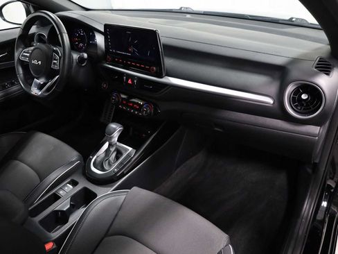 Used 2024 Kia Forte GT-Line w/ GT-Line Premium Package FWD image 6