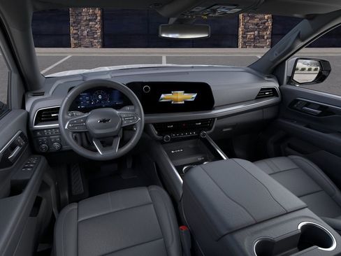 New 2026 Chevrolet Suburban RST AWD/4WD image 15