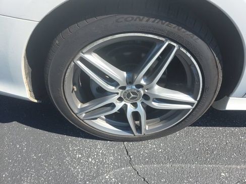 Used 2019 Mercedes-Benz E 300 4MATIC image 10
