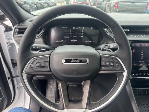 New 2026 Jeep Grand Cherokee Limited image 10