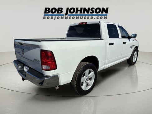 Used 2023 RAM 1500 Classic SLT AWD/4WD image 3