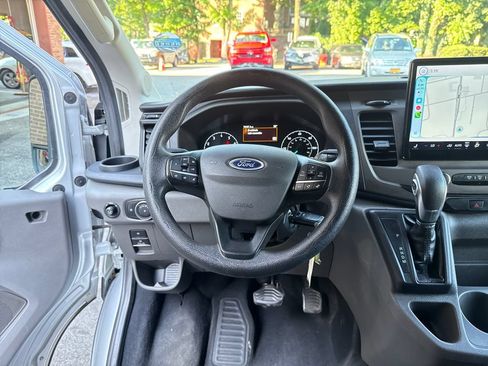 Used 2022 Ford Transit 350 XLT RWD image 22