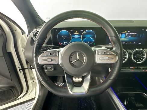 Used 2023 Mercedes-Benz GLA 250 image 11