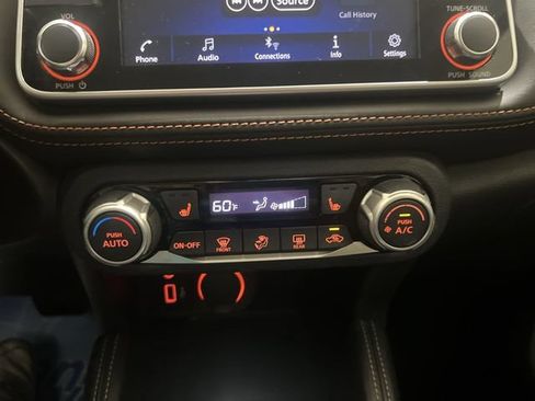 Used 2019 Nissan Kicks SR w/ SR Premium Package FWD image 16