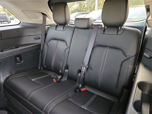 Used 2025 MAZDA CX-90 3.3 Turbo w/ Select Package image 13