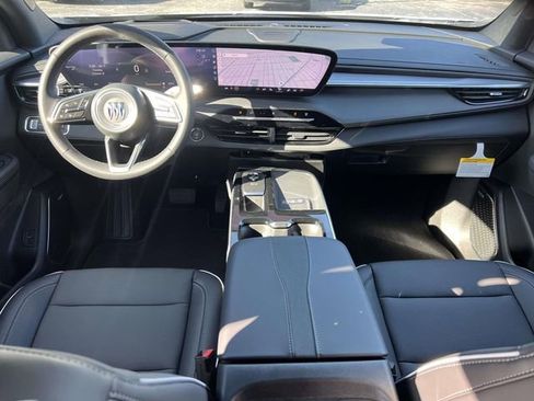 Used 2026 Buick Enclave Preferred w/ Power Package image 12