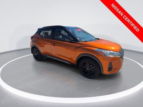 Certified 2022 Nissan Kicks SR image 2
