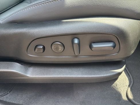 Certified 2024 Buick Enclave Premium image 34