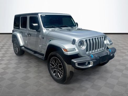 Certified 2023 Jeep Wrangler Unlimited Sahara w/ Cold Weather Group AWD/4WD image 4