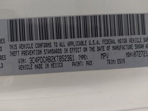 Used 2019 Dodge Journey SE image 33