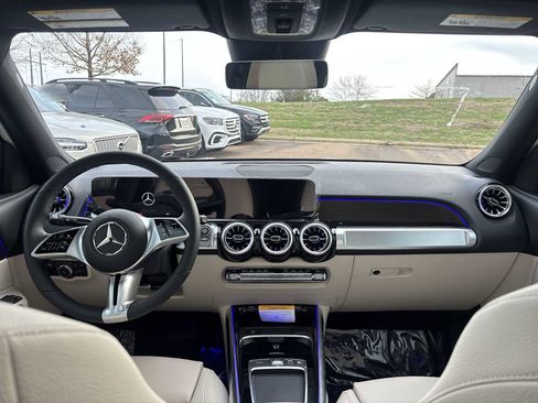 New 2026 Mercedes-Benz GLB 250 image 13