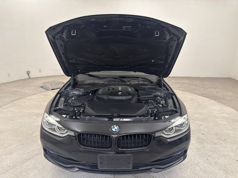 Used 2018 BMW 330i Sedan RWD image 17