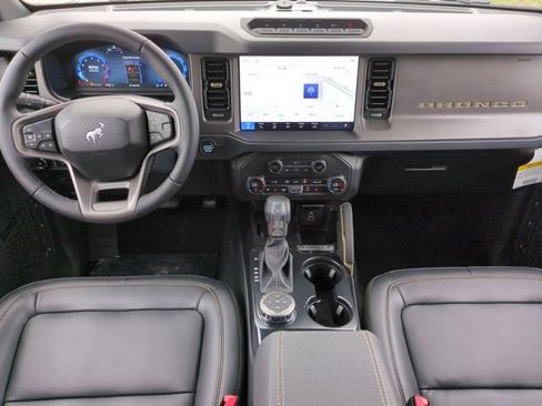 New 2026 Ford Bronco Badlands w/ Sasquatch Package image 15